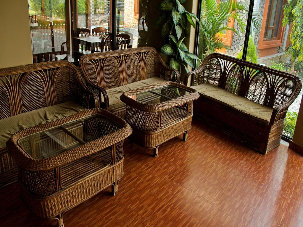 Hotel Peninsula Pokhara Extérieur photo